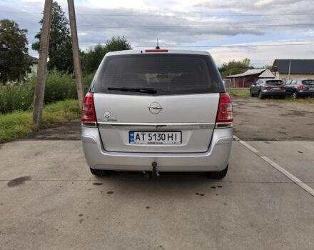 Серый Опель Зафира, объемом двигателя 1.9 л и пробегом 283 тыс. км за 5381 $, фото 5 на Automoto.ua