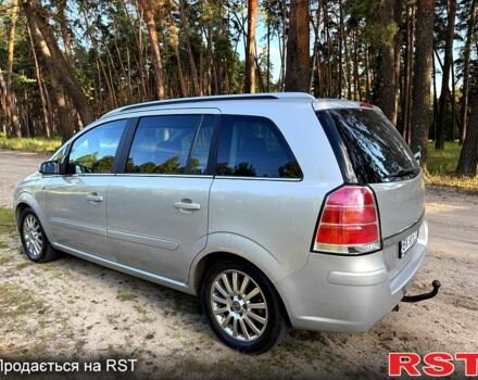 Серый Опель Зафира, объемом двигателя 1.8 л и пробегом 209 тыс. км за 5950 $, фото 3 на Automoto.ua