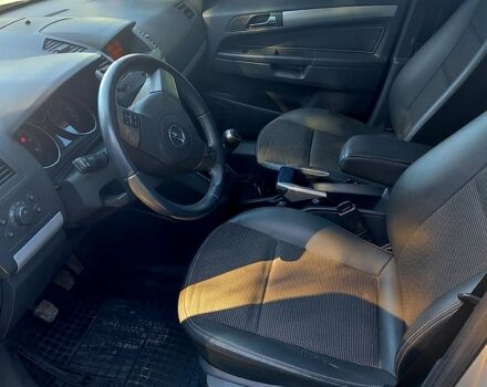 Сірий Опель Зафіра, об'ємом двигуна 1.9 л та пробігом 230 тис. км за 5000 $, фото 5 на Automoto.ua