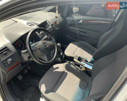 Серый Опель Зафира, объемом двигателя 1.9 л и пробегом 404 тыс. км за 6500 $, фото 35 на Automoto.ua