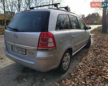 Серый Опель Зафира, объемом двигателя 1.8 л и пробегом 214 тыс. км за 5200 $, фото 7 на Automoto.ua
