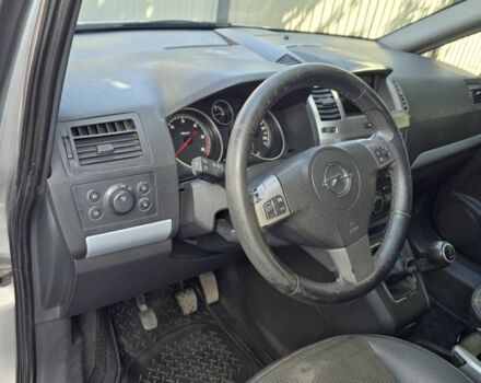 Опель Зафира 2006 в Кривом Роге на Automoto.ua Серый Опель Зафира, объемом двигателя 1.9 л и пробегом 300 тыс. км за 3733 $, фото 1 на Automoto.ua