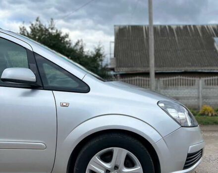 Сірий Опель Зафіра, об'ємом двигуна 1.6 л та пробігом 180 тис. км за 5700 $, фото 9 на Automoto.ua