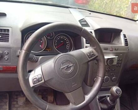 Серый Опель Зафира, объемом двигателя 1.9 л и пробегом 270 тыс. км за 4500 $, фото 5 на Automoto.ua