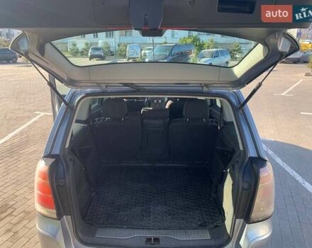 Серый Опель Зафира, объемом двигателя 1.9 л и пробегом 260 тыс. км за 5900 $, фото 34 на Automoto.ua