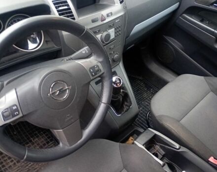 Сірий Опель Зафіра, об'ємом двигуна 0 л та пробігом 195 тис. км за 5650 $, фото 2 на Automoto.ua
