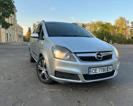 Серый Опель Зафира, объемом двигателя 1.9 л и пробегом 400 тыс. км за 4950 $, фото 1 на Automoto.ua