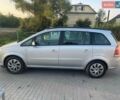 Серый Опель Зафира, объемом двигателя 1.6 л и пробегом 195 тыс. км за 3900 $, фото 1 на Automoto.ua