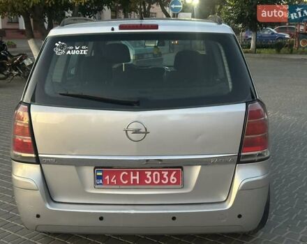 Серый Опель Зафира, объемом двигателя 1.6 л и пробегом 248 тыс. км за 5200 $, фото 6 на Automoto.ua