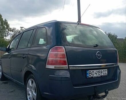Сірий Опель Зафіра, об'ємом двигуна 2.2 л та пробігом 234 тис. км за 4800 $, фото 2 на Automoto.ua