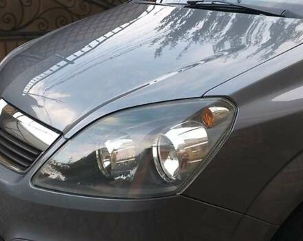 Серый Опель Зафира, объемом двигателя 1.6 л и пробегом 211 тыс. км за 5400 $, фото 10 на Automoto.ua