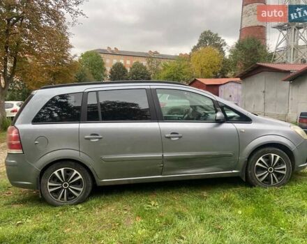 Серый Опель Зафира, объемом двигателя 1.6 л и пробегом 350 тыс. км за 3513 $, фото 5 на Automoto.ua