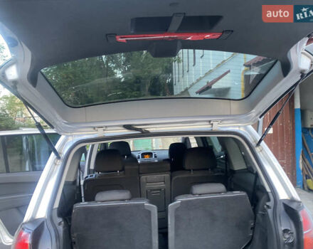 Серый Опель Зафира, объемом двигателя 1.8 л и пробегом 244 тыс. км за 5300 $, фото 13 на Automoto.ua