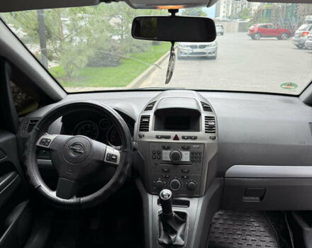Серый Опель Зафира, объемом двигателя 1.91 л и пробегом 270 тыс. км за 4150 $, фото 12 на Automoto.ua