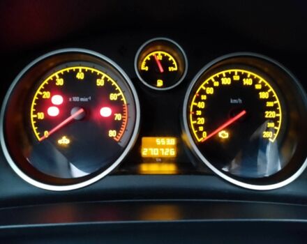 Серый Опель Зафира, объемом двигателя 1.6 л и пробегом 270 тыс. км за 5600 $, фото 17 на Automoto.ua