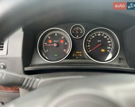 Серый Опель Зафира, объемом двигателя 1.9 л и пробегом 271 тыс. км за 2850 $, фото 4 на Automoto.ua