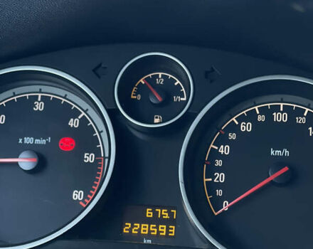 Опель Зафира 2006 в Жовкве на Automoto.ua Серый Опель Зафира, объемом двигателя 1.9 л и пробегом 228 тыс. км за 4999 $, фото 77 на Automoto.ua