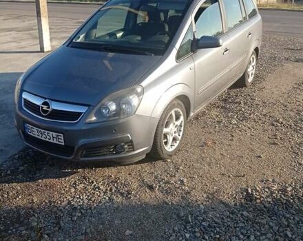 Серый Опель Зафира, объемом двигателя 1.6 л и пробегом 229 тыс. км за 6000 $, фото 1 на Automoto.ua