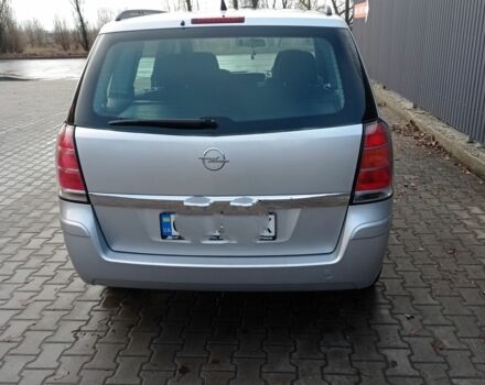 Серый Опель Зафира, объемом двигателя 1.6 л и пробегом 208 тыс. км за 5200 $, фото 2 на Automoto.ua