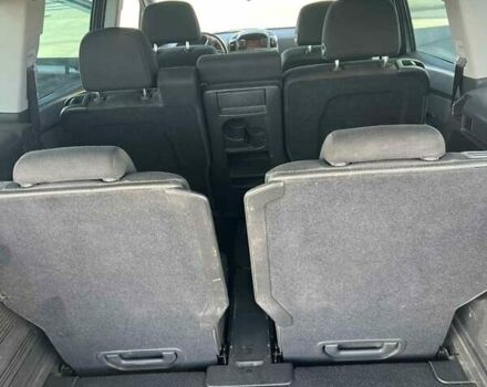 Серый Опель Зафира, объемом двигателя 1.6 л и пробегом 300 тыс. км за 4300 $, фото 11 на Automoto.ua