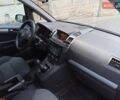 Серый Опель Зафира, объемом двигателя 1.9 л и пробегом 284 тыс. км за 4900 $, фото 2 на Automoto.ua