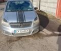 Сірий Опель Зафіра, об'ємом двигуна 1.9 л та пробігом 400 тис. км за 3000 $, фото 1 на Automoto.ua