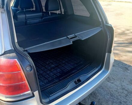 Сірий Опель Зафіра, об'ємом двигуна 1.9 л та пробігом 230 тис. км за 5000 $, фото 1 на Automoto.ua