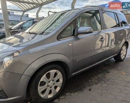 Серый Опель Зафира, объемом двигателя 1.8 л и пробегом 176 тыс. км за 5700 $, фото 6 на Automoto.ua