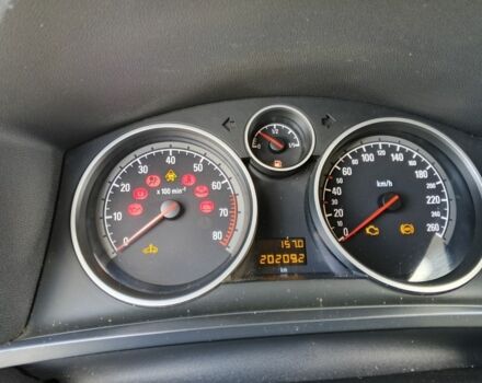 Серый Опель Зафира, объемом двигателя 1.8 л и пробегом 209 тыс. км за 5150 $, фото 8 на Automoto.ua