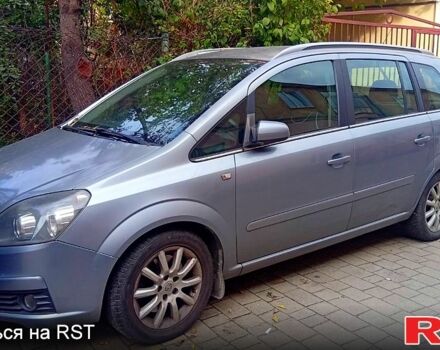 Серый Опель Зафира, объемом двигателя 1.9 л и пробегом 250 тыс. км за 5000 $, фото 3 на Automoto.ua