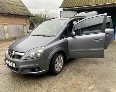 Серый Опель Зафира, объемом двигателя 1.9 л и пробегом 326 тыс. км за 5500 $, фото 6 на Automoto.ua