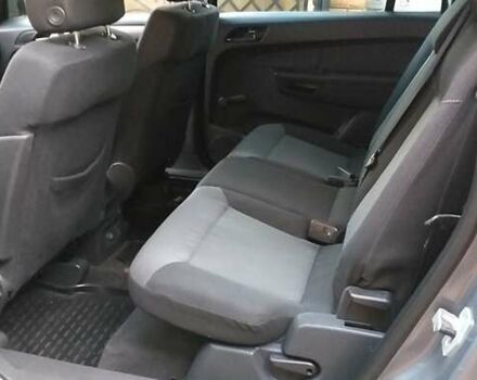 Серый Опель Зафира, объемом двигателя 1.6 л и пробегом 211 тыс. км за 5400 $, фото 17 на Automoto.ua