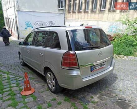Серый Опель Зафира, объемом двигателя 1.9 л и пробегом 284 тыс. км за 4900 $, фото 6 на Automoto.ua