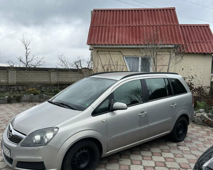 Серый Опель Зафира, объемом двигателя 1.91 л и пробегом 410 тыс. км за 4300 $, фото 9 на Automoto.ua