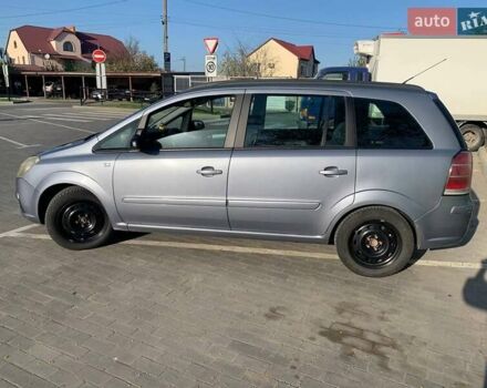 Серый Опель Зафира, объемом двигателя 1.9 л и пробегом 260 тыс. км за 5900 $, фото 8 на Automoto.ua