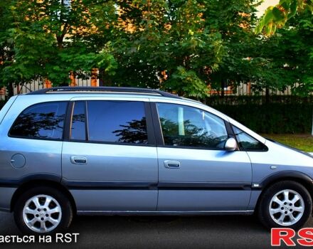 Серый Опель Зафира, объемом двигателя 2.2 л и пробегом 237 тыс. км за 4200 $, фото 2 на Automoto.ua