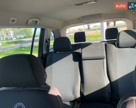 Серый Опель Зафира, объемом двигателя 1.9 л и пробегом 260 тыс. км за 5900 $, фото 24 на Automoto.ua