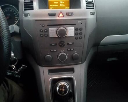 Сірий Опель Зафіра, об'ємом двигуна 1.6 л та пробігом 270 тис. км за 5500 $, фото 16 на Automoto.ua