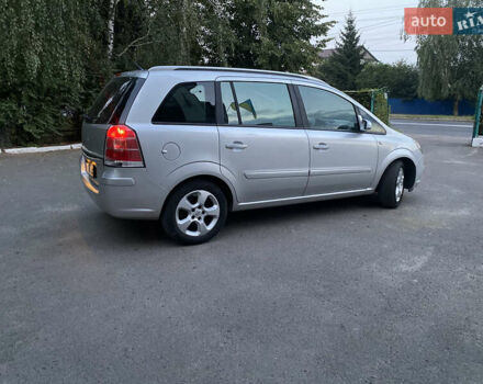 Серый Опель Зафира, объемом двигателя 1.8 л и пробегом 244 тыс. км за 5300 $, фото 6 на Automoto.ua