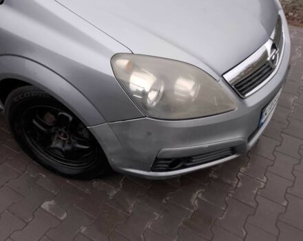 Серый Опель Зафира, объемом двигателя 1.6 л и пробегом 270 тыс. км за 5600 $, фото 8 на Automoto.ua