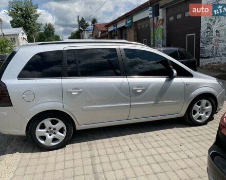 Серый Опель Зафира, объемом двигателя 1.9 л и пробегом 404 тыс. км за 6500 $, фото 5 на Automoto.ua