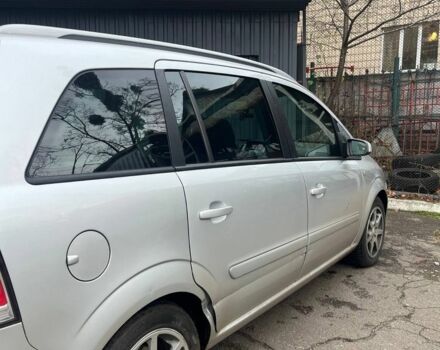 Серый Опель Зафира, объемом двигателя 1.9 л и пробегом 3 тыс. км за 2500 $, фото 5 на Automoto.ua