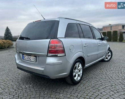 Серый Опель Зафира, объемом двигателя 1.9 л и пробегом 280 тыс. км за 4400 $, фото 9 на Automoto.ua