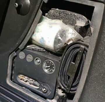 Серый Опель Зафира, объемом двигателя 1.6 л и пробегом 291 тыс. км за 4300 $, фото 27 на Automoto.ua