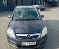 Сірий Опель Зафіра, об'ємом двигуна 2.2 л та пробігом 234 тис. км за 4800 $, фото 1 на Automoto.ua