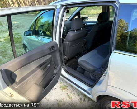 Серый Опель Зафира, объемом двигателя 1.8 л и пробегом 209 тыс. км за 5950 $, фото 4 на Automoto.ua