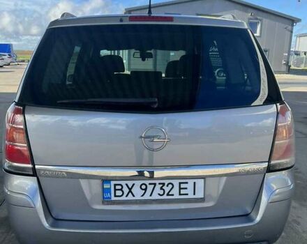 Серый Опель Зафира, объемом двигателя 1.6 л и пробегом 300 тыс. км за 4300 $, фото 7 на Automoto.ua