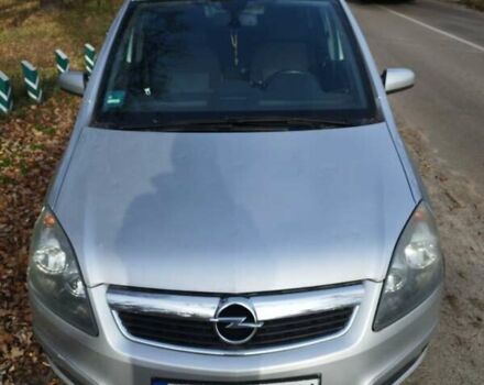 Серый Опель Зафира, объемом двигателя 1.8 л и пробегом 214 тыс. км за 5200 $, фото 3 на Automoto.ua
