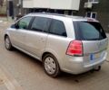 Сірий Опель Зафіра, об'ємом двигуна 1.6 л та пробігом 195 тис. км за 5650 $, фото 3 на Automoto.ua
