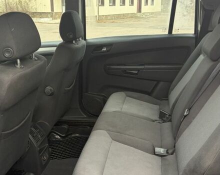 Серый Опель Зафира, объемом двигателя 2 л и пробегом 300 тыс. км за 2950 $, фото 17 на Automoto.ua